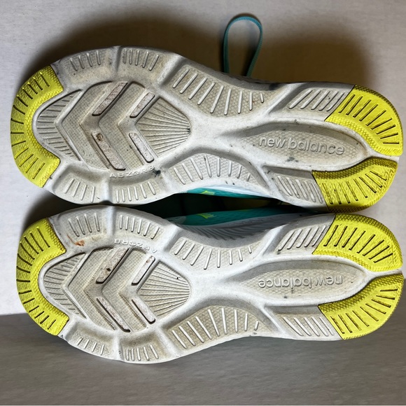 Ladies Mint Green Nike - Picture 10 of 10